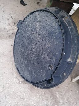 Poklop, liatinový polop, dekel, - 1