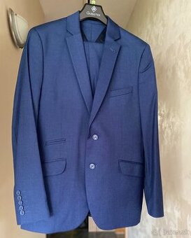 Modrý pánsky oblek - komplet