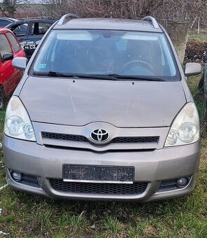 Rozpredam Toyota corrola Verso 7miest