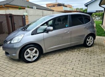 HONDA JAZZ  73KW BENZIN