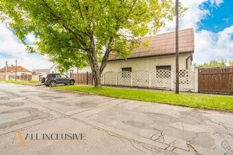 ALL INCLUSIVE | NA PREDAJ 7-IZBOVÝ POSCHODOVÝ RODINNÝ DOM, V