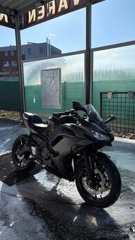 Predám Kawasaki Ninja 650 2023