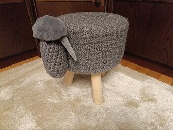 🐑 Štýlový taburet Baranček – hravý doplnok do izbičky