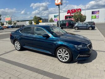 SUPERB 2.0TDI 140KW LAURIN & KLEMENT 4X4 DSG,LED METRIX