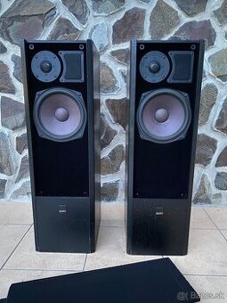 MB Quart - Quart 390 / výborný technický stav