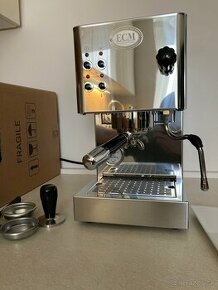 Predam espresso kavovar ECM Casa V s mlyncekom a vybavou
