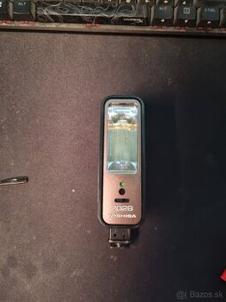 Blesk Toshiba 7028