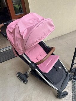 športový kočík PETITE&MARS Royal Pink