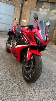 Honda CBR650R