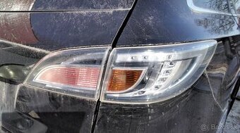 Mazda 6 2.2 D 2011 kombi wagon predám ZADNÉ SVETLO, Prevodov