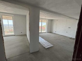 Predáme 4 izb byt s úžasným výhľadom a 2x park.miesto Nitra