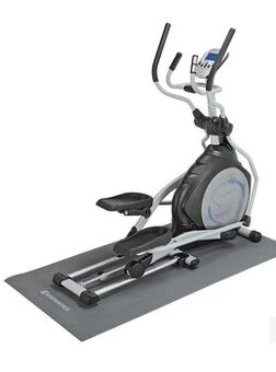 Elipticky trenažér