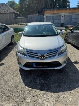 TOYOTA AVENSIS T27 2.0D4D rok 2013