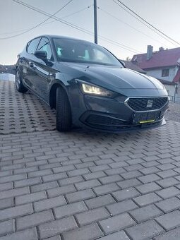 SEAT Leon 2023 1,0 benzín, dovezené A