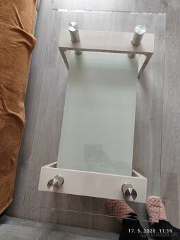 Predám  konferenčný stolik