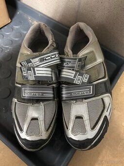 Topanky naslapovacie