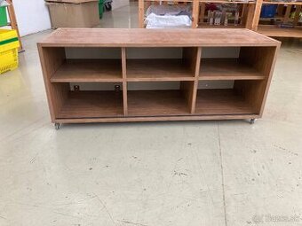 Predám skrinky na kolieskach