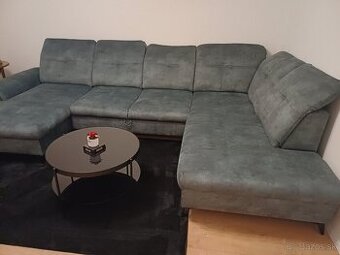 Uzasna rohova sedacka