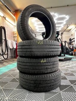 Goodyear EFFICIENTGRIP CARGO 2 215/60 R17C 109/107 T Letné