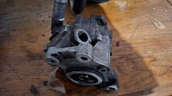 Servočerpadlo Audi A8