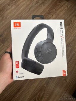 JBL by Harman TUNE520bt