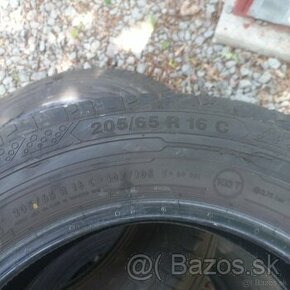 Letne pneu continental 205/65 R16C 107/105T