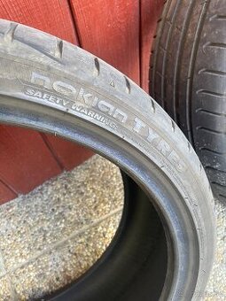 Predám 2KS letné pneu Nokian Powerproof 1, 225/35 R19