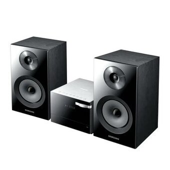 DVD a Hifi mikrosystém Samsung MM-E330D