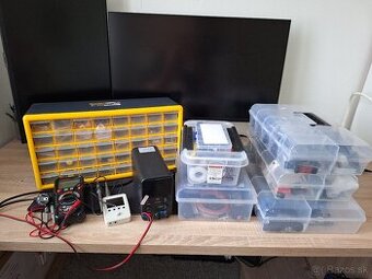Elektronické laboratórium všetky súčiastky ktoré potrebujete