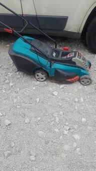 Bosch kosačka na náhradné diely