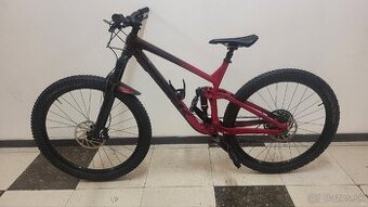 Trek Slash 8 L