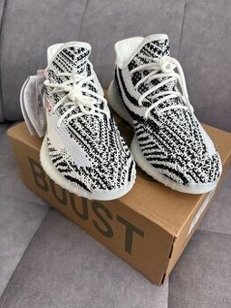 Yeezy Boost 350 zebra