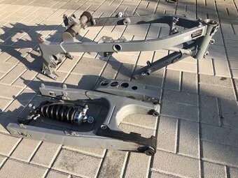 BMW f650gs ram, kyvka a tlmic
