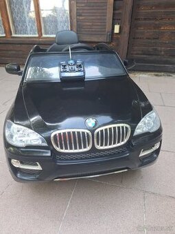 Elektrické autíčko BMW X6