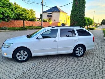 ŠKODA OCTAVIA COMBI 1.9 TDI 77 KW ELEGANCE - TOP
