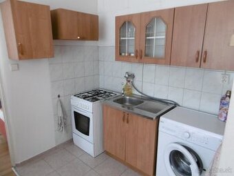 Prenájom 1 izbového bytu Fončorda