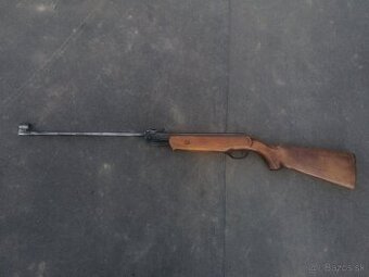 Predám vzduchovka IZ-38