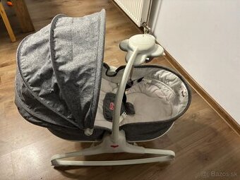 TINY LOVE MULTIFUNKČNÉ LEHÁTKO HOJDAČKA S KARUZELKOU