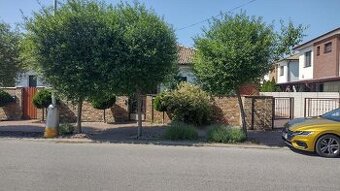 Rodinný dom ( dvojdom)