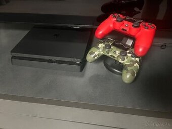 PS4 Slim 500GB+ 2 ovládače , nabíjacia stanica