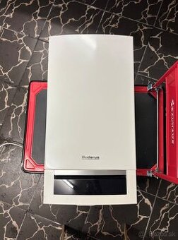 Buderus kondenz.plynový kotol 20 kW aj s termostatom
