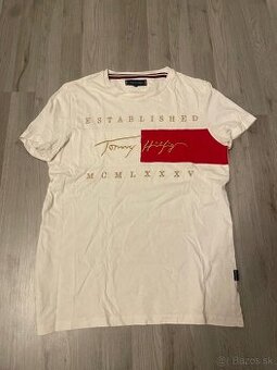 ⚪🔴 Biele TOMMY HILFIGER tričko – veľkosť S