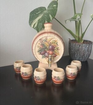 Darujem porcelanový demižón