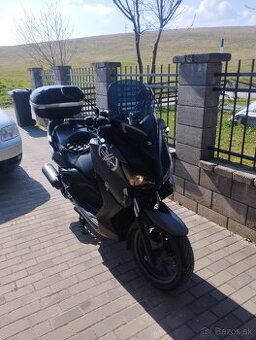Skúter Yamaha XMAX 125