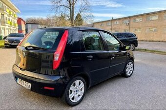 FIAT PUNTO 1.2 – 44W NÉ, SPOĽAHLIVÉ AUTO – IDEÁLNE PRE ZAČI