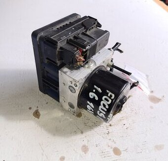 ABS kocka Ford Focus II 8M512C405EA