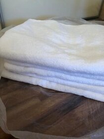 Biele bavlnené uteráky rôzne veľkosti
