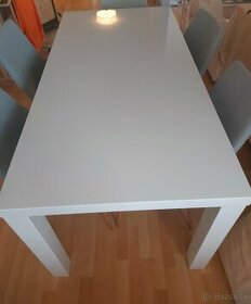Jedalensky stol leskly biely - 1