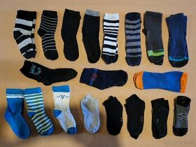 19 párov ponožiek 23-26, 27-30