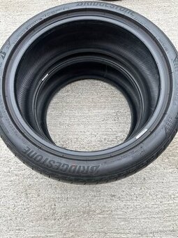 Letne Bridgestone 225/45 r19 - 1